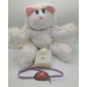 Vintage 14" FISHER PRICE Purr-Tenders WHITE Purring Plush Kitty Cat B3